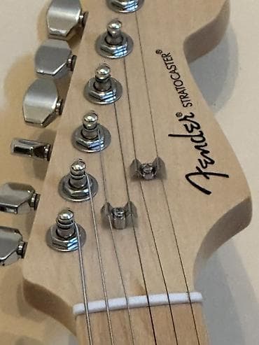 elektron gitara: Elektrik gitara + gücləndirici dəsti - Korpus: Strat tərzində, parlaq — 5
