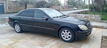 w220 stop: Mercedes‑Benz S‑Class (W220), qara rəng, sedan gövdə. Əsas — 6