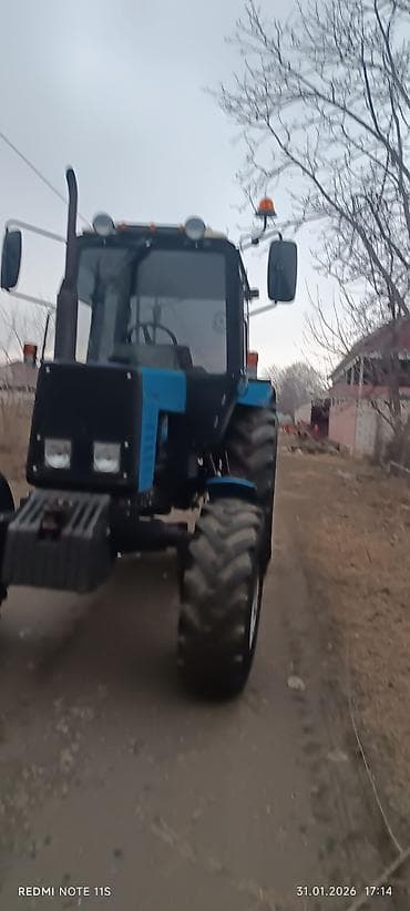 04 maşını: Belarus MTZ traktor - Rəng: mavi/qara kabinalı - Güclü dizel mühərrik — 7