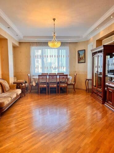 nərimanovda köhnə tikili evlər: Nərimanov Rayonu 17 mərtəbəli binanın 11 ci mərtəbəsində 3 otaqlı — 3