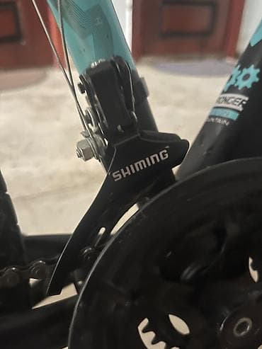 24 dyumlu velosiped: 26 ölçülü Velosiped satılır. 250azn-ə alınıb. Sürmeye ehtiyac — 6