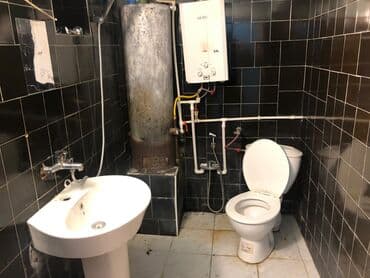 Mənzil kirayələyirəm: Azadlıq metrosu Rəsulzadə qəsəbəsi.Kommunal xərcləri daxil aylıq 400 — 5