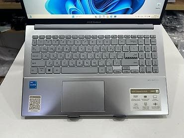 ASUS: • Model Asus VivoBook Go 15 • Prosessor i3-13gen • Ram 8GB 3200MHz — 3