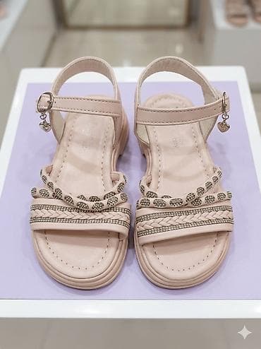 qiz oyuncaqlari: Qız uşaqları üçün zərif sandalet təzə geyinilməyib - Rəng: açıq — 1