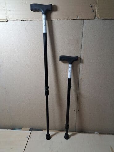 Yerimək üçün arabalar, çəliklər, əsalar, rollatorlar: Əsa acilib yigilan model. Yigili vezyetde uzunlugu 66 sm, acilan — 1