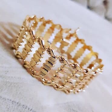 tək qaş: Bilərzik, Sarı qızıl, 750 Əyar, 1578 g — 2