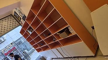 vitrin dəmir: Mağaza bağlandığı üçün rəflər dəst şəklində satılır. Cəmi 13 parça — 1