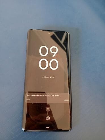 iphona 12: Motorola 512 GB, Barmaq izi — 1