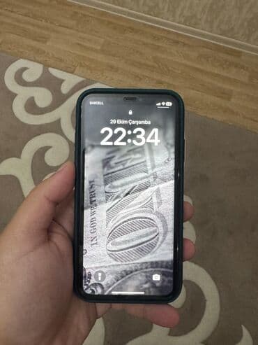 iphone 11 yığılma: IPhone 11, Черный, Face ID — 1