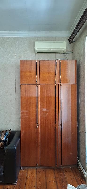 Klassik dizayna malik 3 qapılı paltar şkafı - Material: ağac/MDFlam lalafo.az -da Klassik dizayna malik 3 qapılı paltar şkafı - Material: ağac/MDFlam