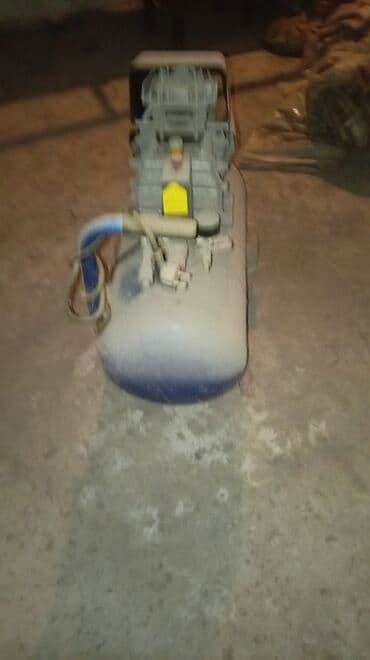 ikinci el kompresör: Məhsul: Elektrik hava kompressoru Çoxdan alinıb heç bıdefede olsun — 2