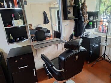 hyaluron tursusu aptek: Bərbər salonu üçün mebel dəsti - Geniş iş masası və böyük divar — 3