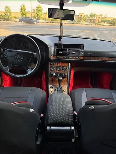 bmw e36 kapot: Mercedes-Benz sedan salonu - Model: Mercedes-Benz (W124 seriyası — 4