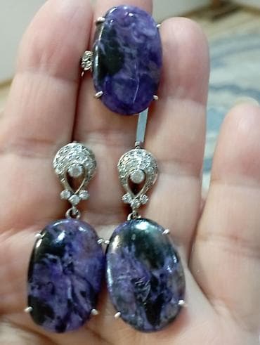 Dəstə daxildir: Üzük, Gümüş