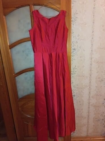 Qadın ayaqqabıları: Uzun qırmızı don - Stil: Klassik, zərif, A-kəsim ətəkli - Boy: Maxi — 2