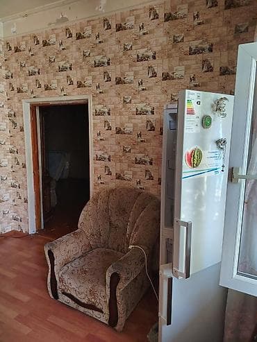 stullar ev ucun: 2 otaqlı mənzil – mətbəx və zal mebelli - Geniş mətbəx: taxta fasadlı — 3