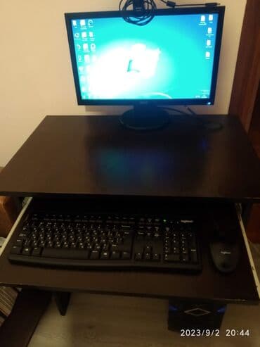 manitor maşın: Komplektə daxildir: Acer monitor, klaviatura və siçan ilə birlikdə iş — 1