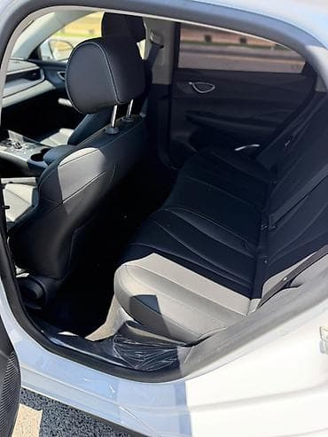 masin sat: BYD Seal 05: 1.5 l | 2025 il 43000 km Sedan — 9