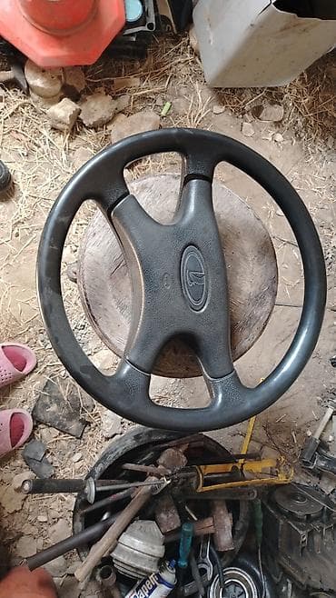 Niva rolu - Model: Lada (emblemi üzərində) - Material: möhkəm