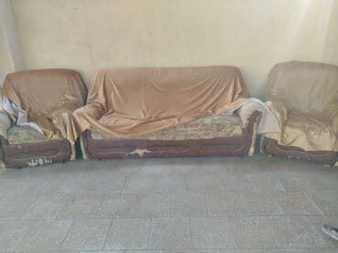 Divan, İşlənmiş, Açılan, Bazasız, Dəri, Çatdırılma yoxdur