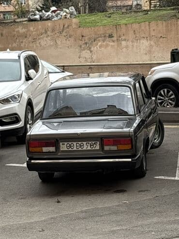 Su nəqliyyatı: VAZ 2107, sedan, arxaötürücülü. Xüsusiyyətlər: - Kuzov: klassik 2107 — 7