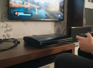 plesdeyşn 3: Sony PlayStation 3 Super Slim (PS3) oyun konsolu Xüsusiyyətlər: - — 2