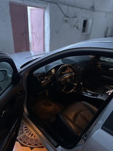 panel radyator: Mercedes-Benz E-Class: 2.2 l | 2007 il Sedan — 3