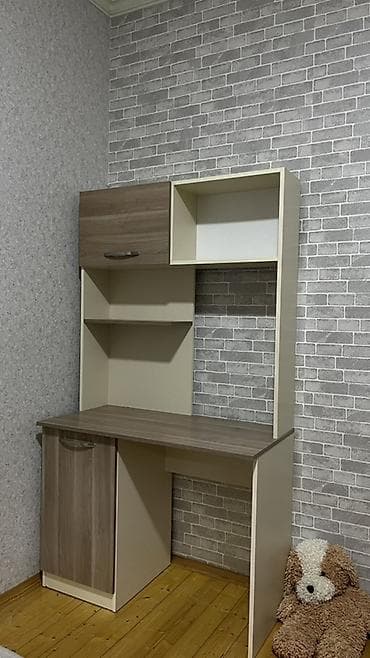 Düz masa, Stulsuz, Polkalı, Siyirməsiz, Taxta lalafo.az -da Düz masa, Stulsuz, Polkalı, Siyirməsiz, Taxta