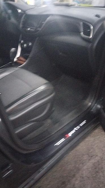 sevrolet aveo: Chevrolet Tracker: 1.4 l | 2016 il 198000 km Krossover — 3