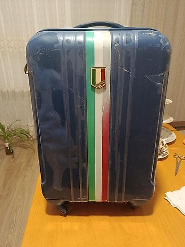 1defe istifade olunub hec uzundeki salafan sokulmuyub Sərnişin