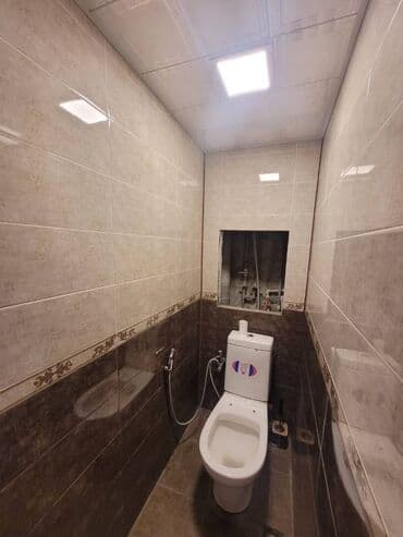 kiraye evler 9 cu mkr: Bakı, 3 otaqlı, Köhnə tikili, m. Xalqlar Dostluğu, 75 kv. m — 10