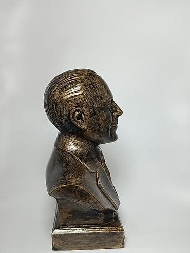 heyder eliyev sekilleri: Fiqur — 6