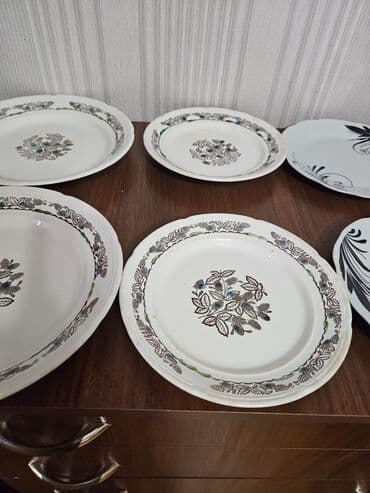 Tort və şiriniyyat qabları: Boşqablar, Keramika, Rusiya — 12