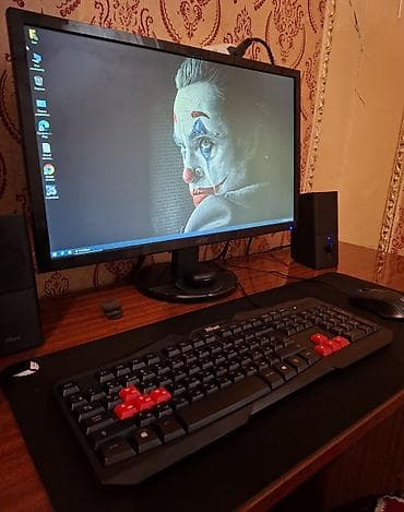 ev kolonka: Masaüstü kompüter komplekti Texniki xüsusiyyətlər (PC): - Prosessor — 5