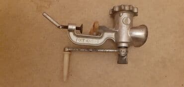 işlənmiş seyflər: Ət çəkən maşın 1978-ci ilin sovet istehsalıdır hər şeyi normaldı — 2