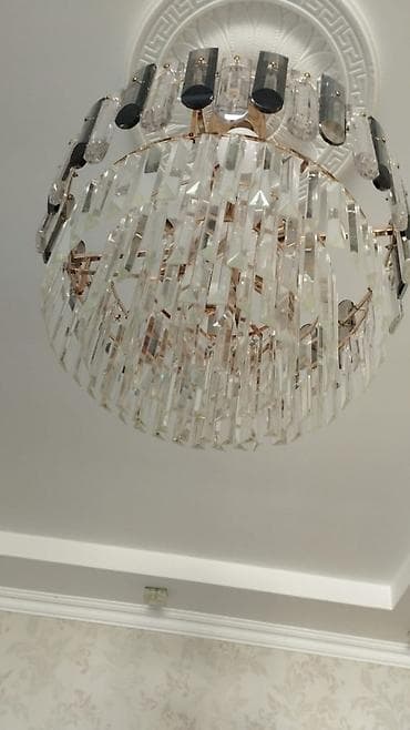 lent isiq: Çılçıraq, Xrustal — 1