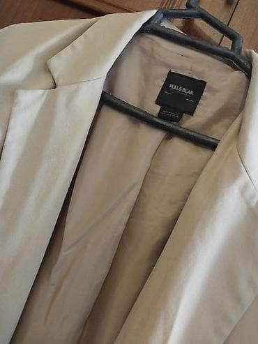 Pull&Bear qadın blezeri - Rəng: açıq bej/şampan tonu - Kəsim — 4