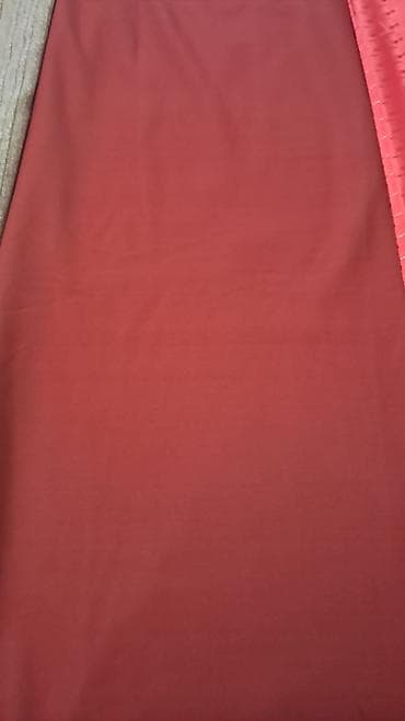 turkiye_tekstil instagram: Bordo rəng parça. 1.70 uzunluğu. 1,50 en — 1