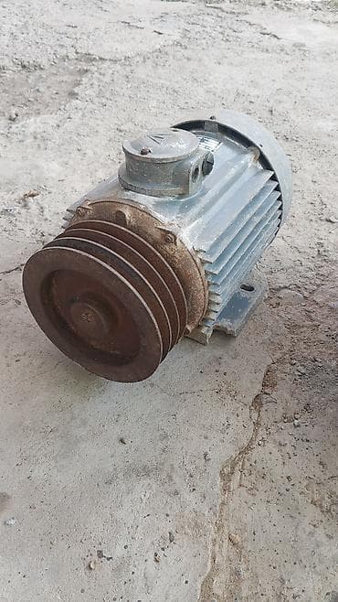 Sənaye elektrik mühərrikləri – kəmər kasnaqlı Məhsul təsviri: - — 2