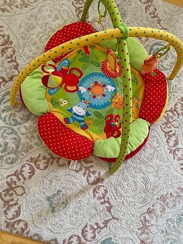 Mothercare usaq oyun xalcasi. Cox az istifade olunub