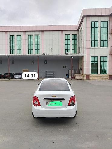 Chevrolet Aveo: 1.4 l | 2011 il Sedan