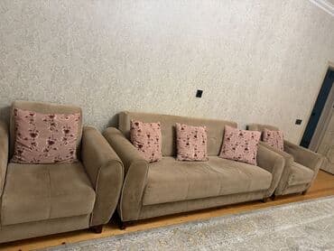 Di̇van-kravat, 2 kreslo, Açılan