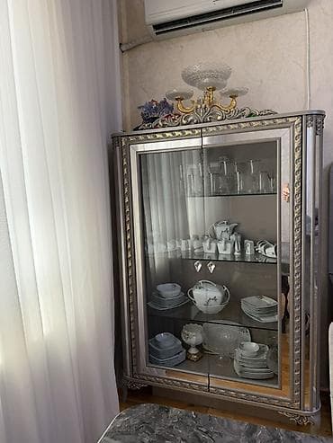plasmas skaflar: İşlənmiş, Jurnal masası, Komod, Masa və oturacaqlar, Kredit yoxdur — 3
