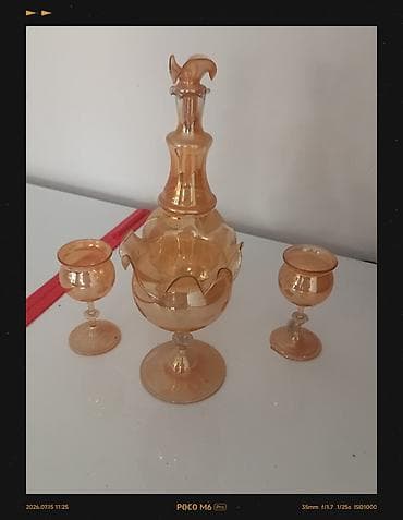 sufre: Farfor dekorunu qablar - Rəng: bal-mis tonlarında parlaq, metallik — 1