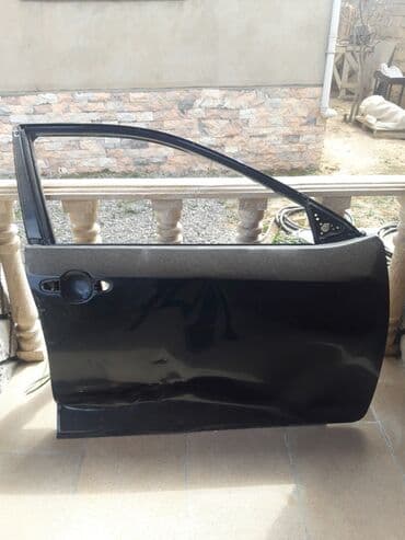 Sağ ön, Toyota VX 50 2014 il, ABŞ, Ünvandan götürmə, Ödənişli çatdırılma