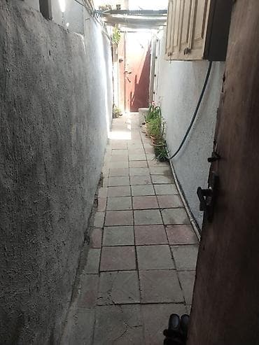 yeni emlak gence: Satılır: 2 otaqlı həyət evi Ünvan:Polad Həşimovda Məktəbin yanı,yol — 2