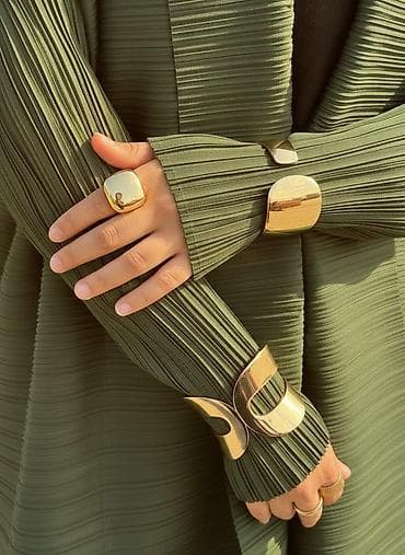 Baş geyimləri: Məhsul: Zeytun-yaşıl rənkli pliseli abaya/kardiqan - Model: Uzun — 4