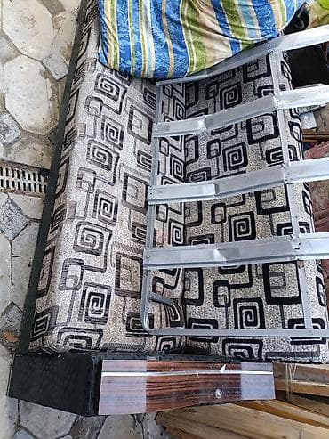 termet pitiminutka 32: Divan yaxşı vezyetde heyetde qalıb tozlanib — 1