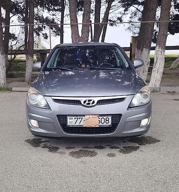 Hyundai i30: 1.4 l | 2011 il Hetçbek