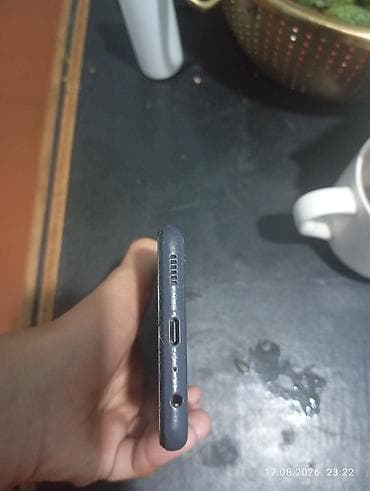 Samsung Galaxy A13 — 4
